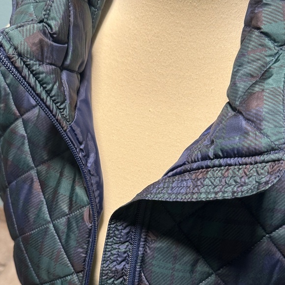 Lands' End Quilted Puffer Vest - Picture 6 of 10